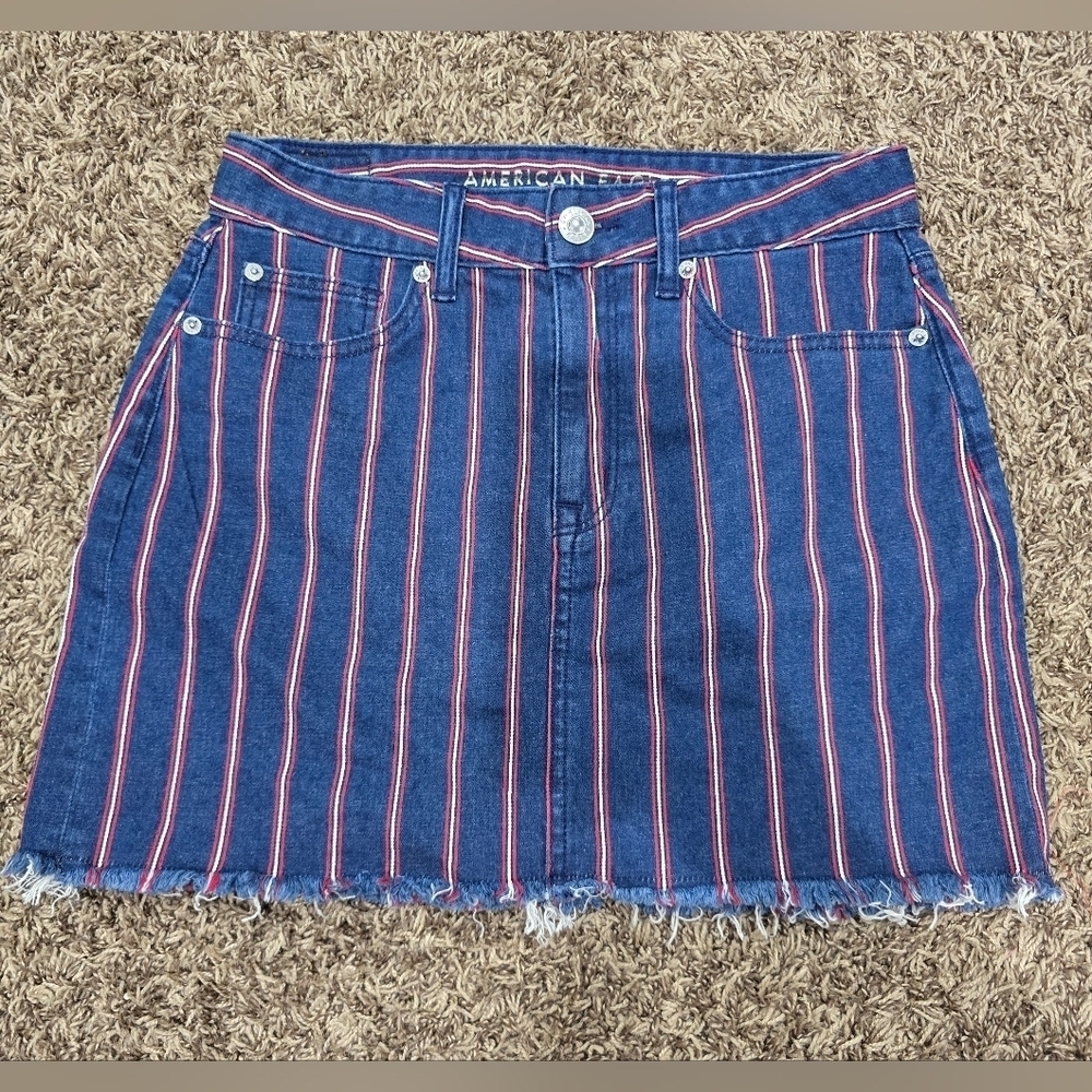 American Eagle Super Stretch Hi-Rise Denim Mini Skirt Red Stripe Size 6 NWOT